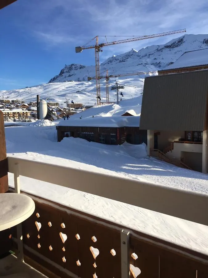 Studio Éclose Est - Le Météor Alpe dʼHuez 0*,  France