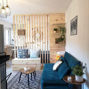 Appartement Superbe Rénové, Calme Et Lumineux, Bons